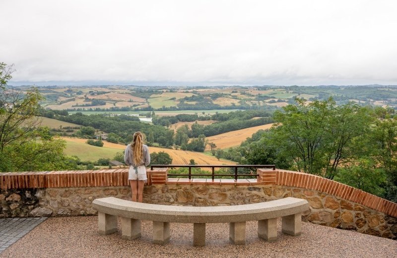 Spring up to 20% discount