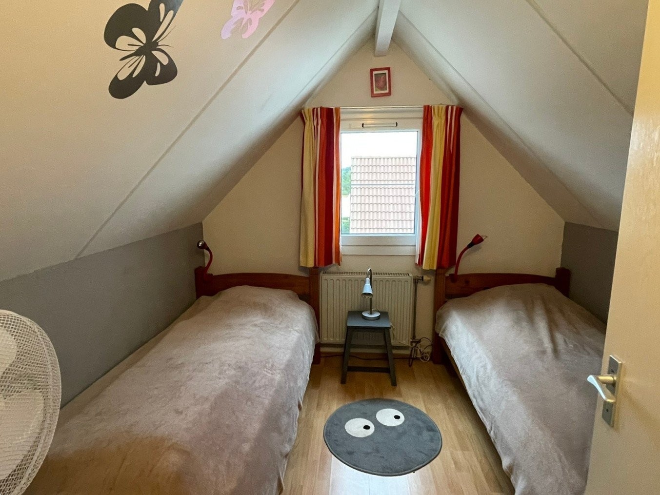 Chateau cazaleres villa campagne 99 slaapkamer met twee enkele bedden