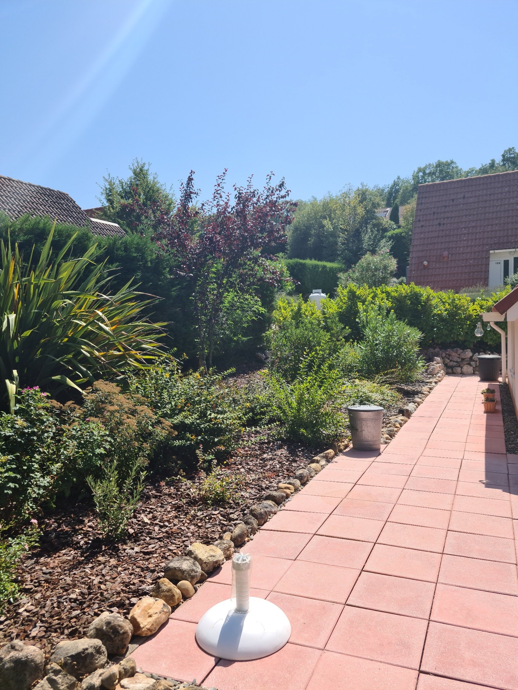 Villa 144 achter terras